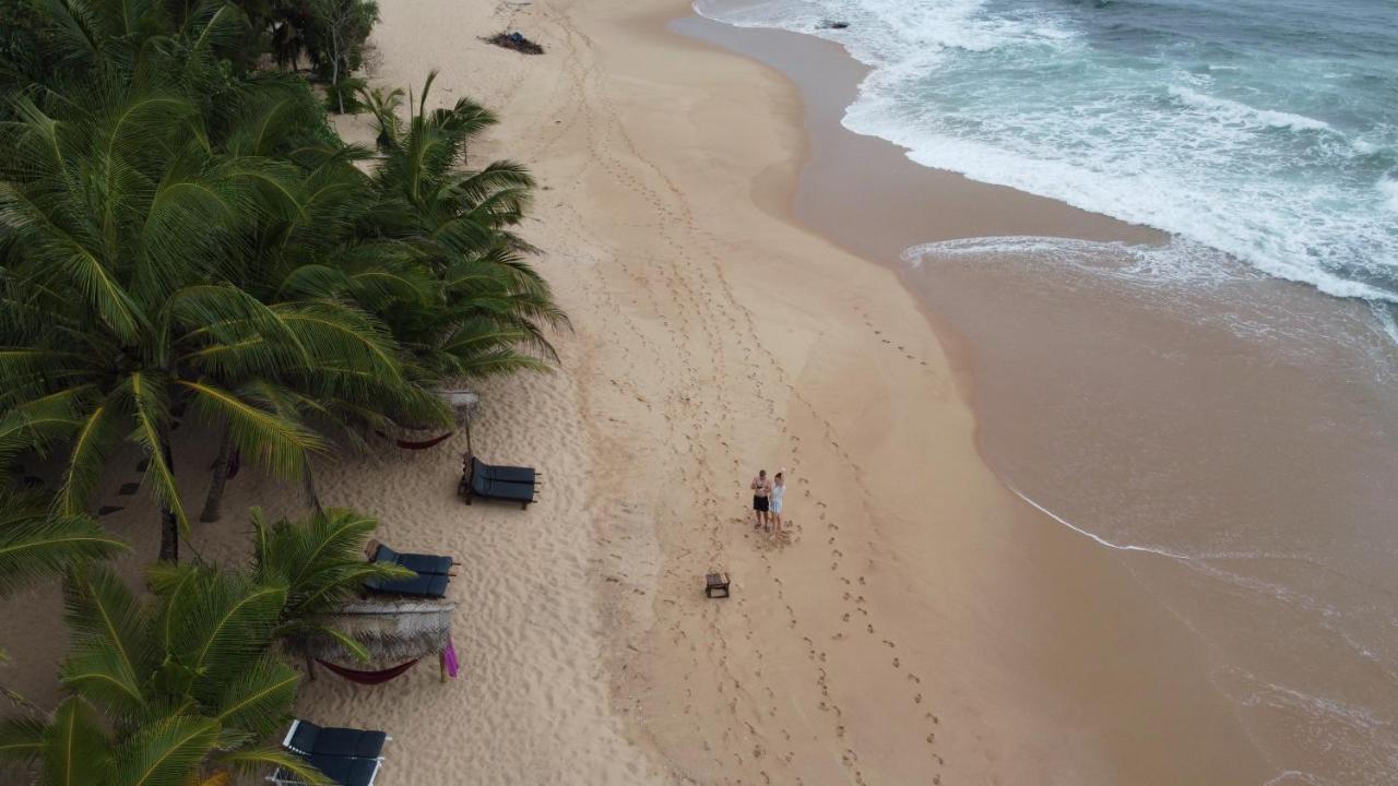 Marakolliya Beach Resort Tangalle Exterior foto