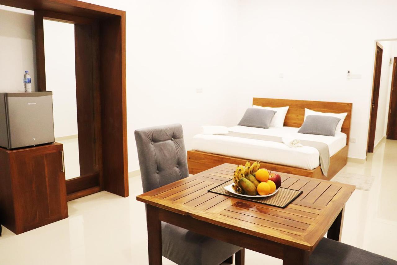 Marakolliya Beach Resort Tangalle Exterior foto