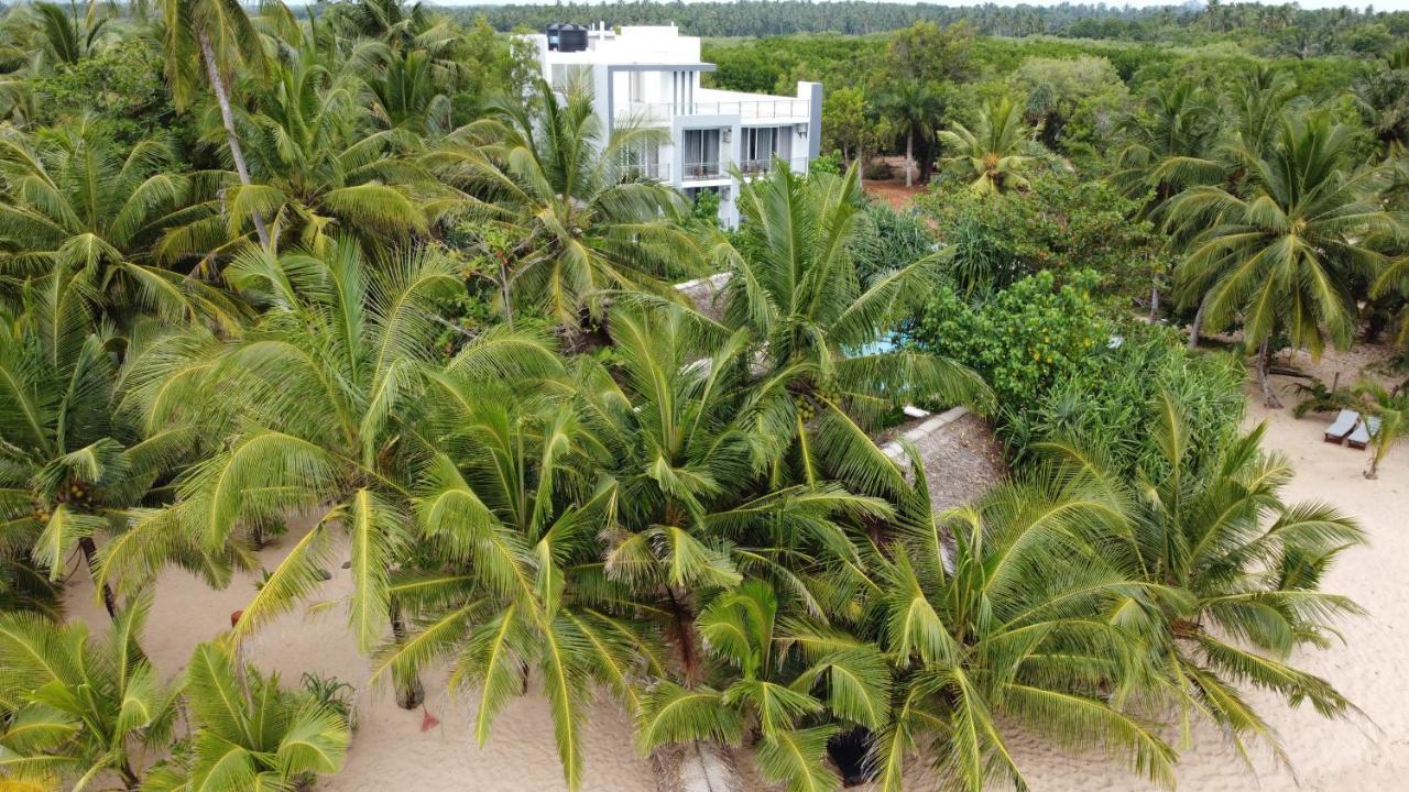 Marakolliya Beach Resort Tangalle Exterior foto