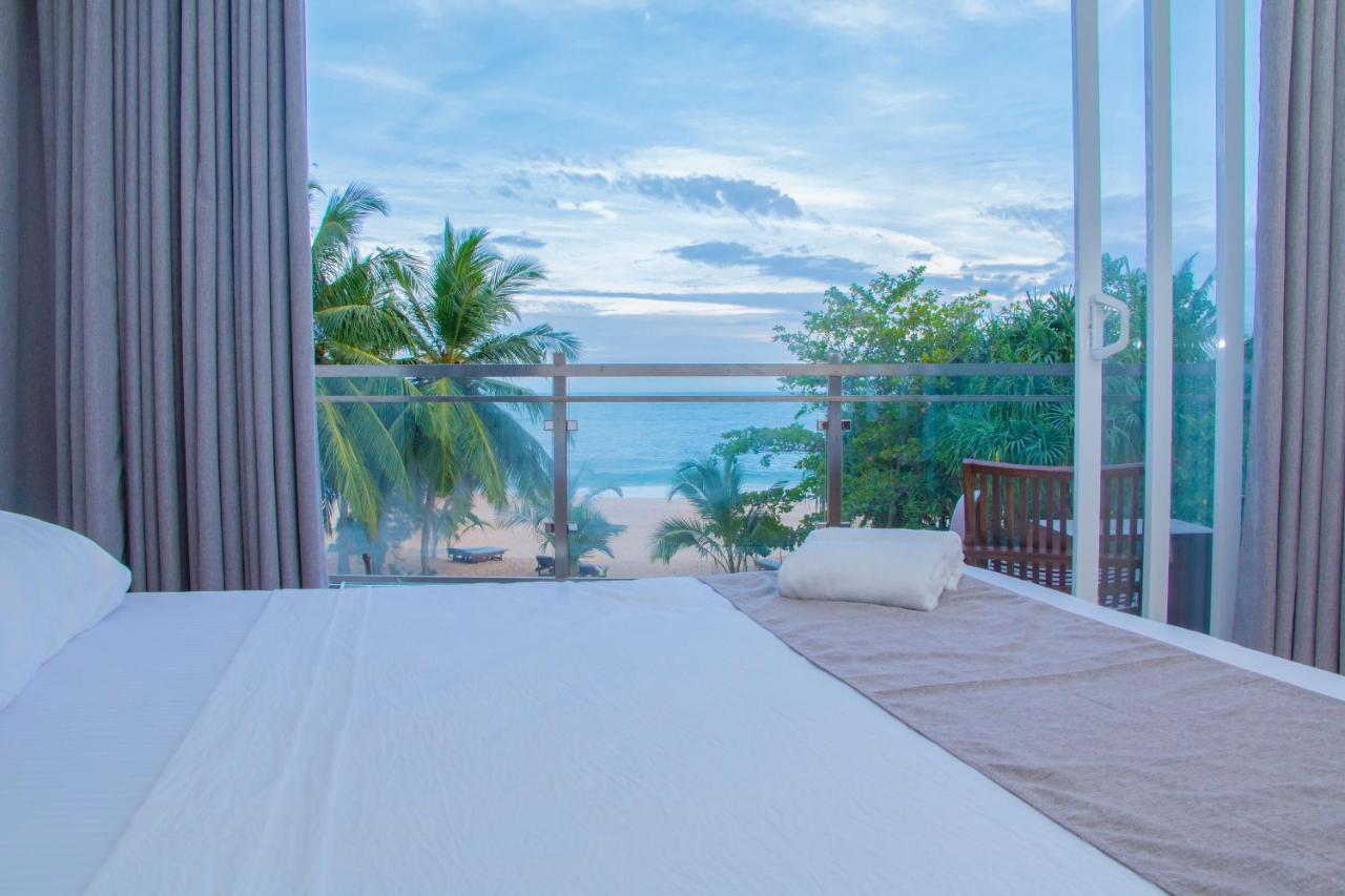 Marakolliya Beach Resort Tangalle Exterior foto